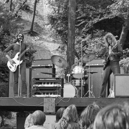 band_img