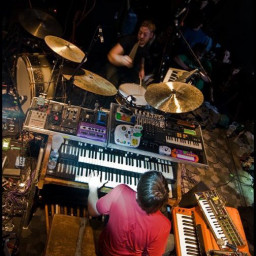 band_img